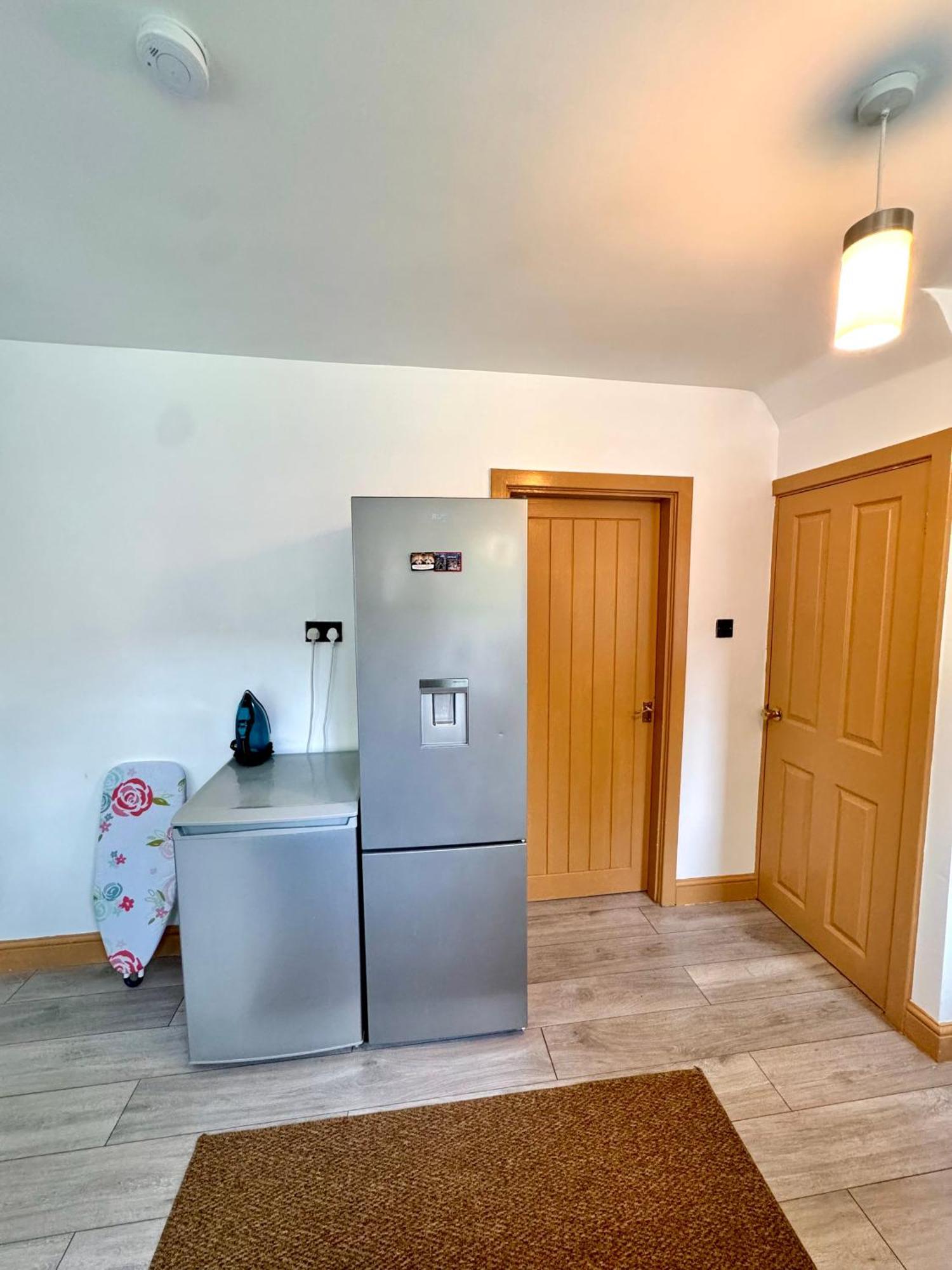 Contractor Haven- 3Bdr Crew House, Free Parking, Fast Wifi & Private Garden Διαμέρισμα Νότιγχαμ Εξωτερικό φωτογραφία